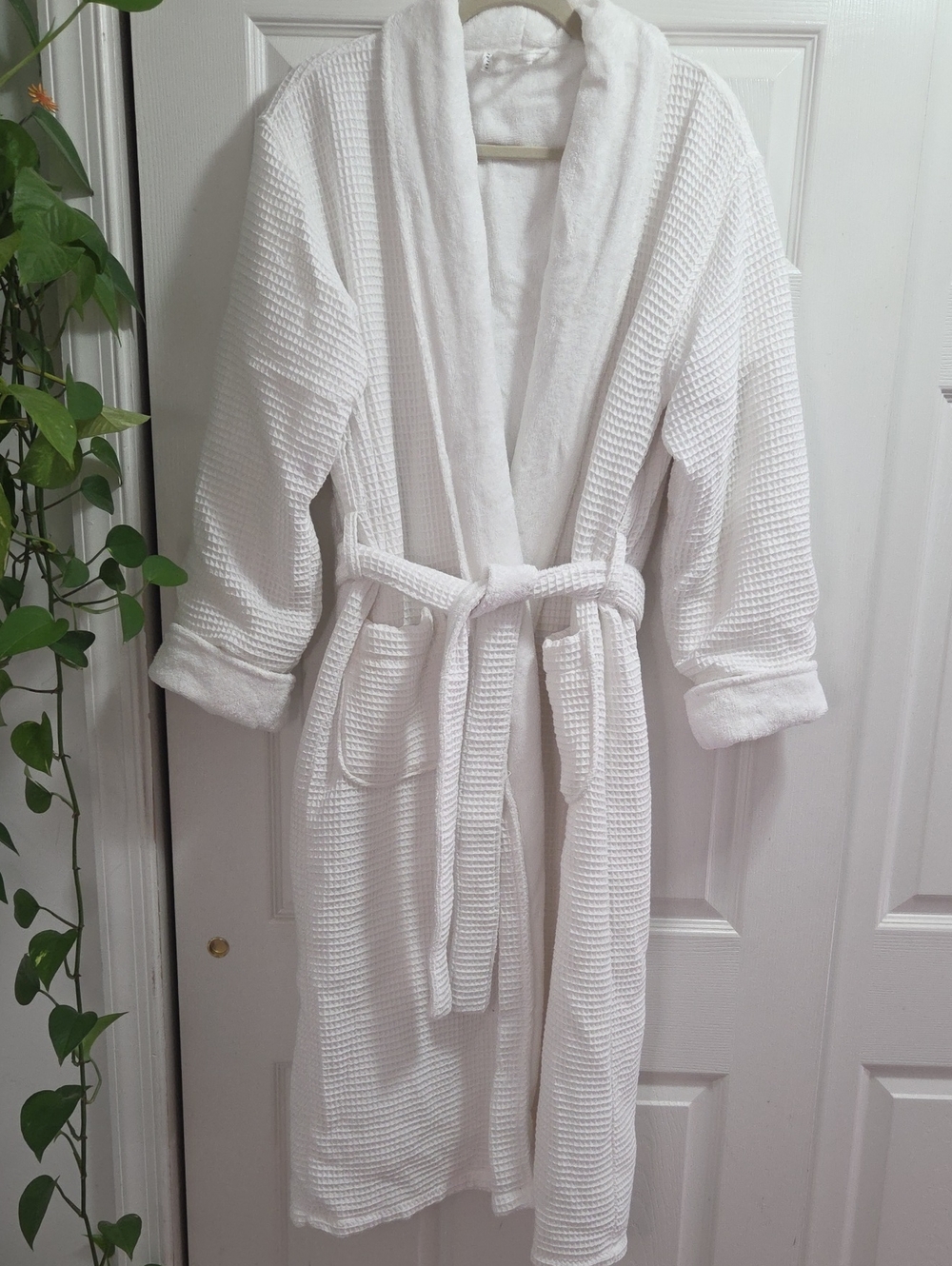 Pottery Barn White Waffle Robe with Terry Trim - Picture 1 of 4